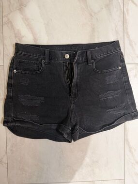 American Eagle Outfitters Black Distressed Mom Short